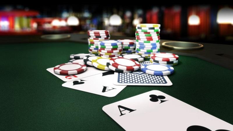 Bài poker là gì? Luật chơi bài poker đơn giản - Thần Bài Casino